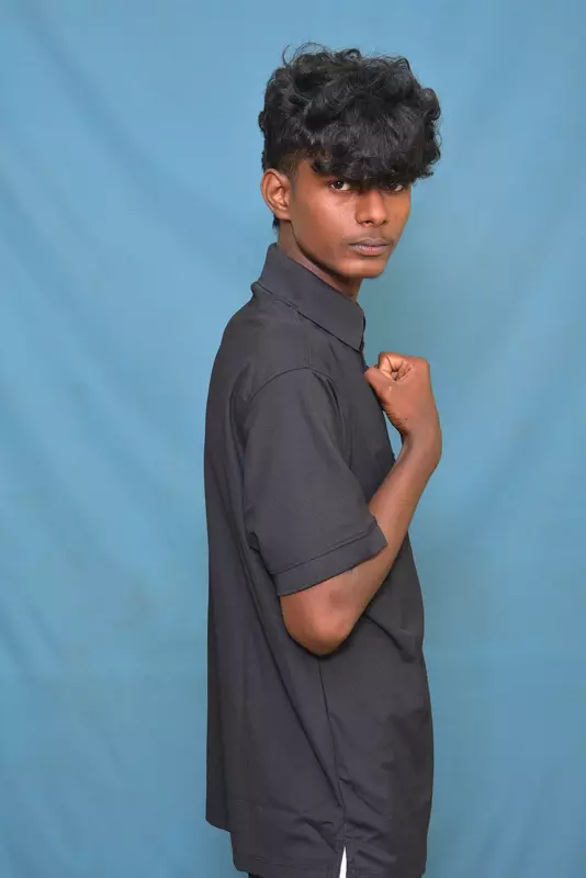 COLLAR TSHIRT4