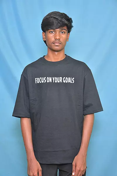 BAGGY OVERSIZED TSHIRT1